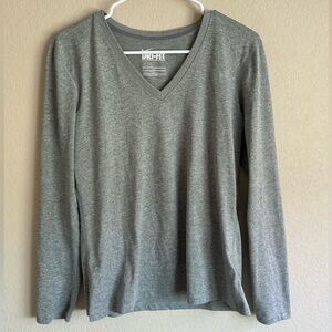 Nike Dri-Fit Long Sleeve Women’s Grey V-Neck Size Medium